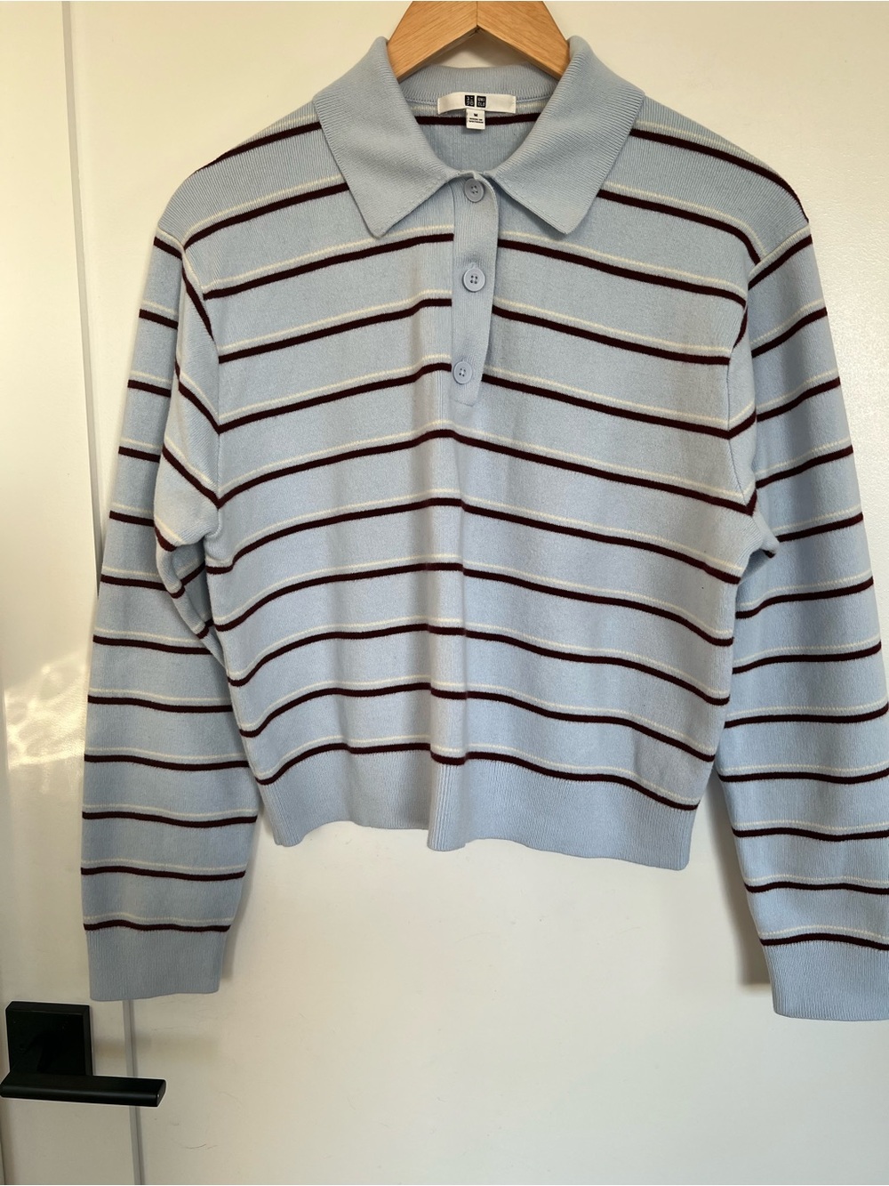 Uniqlo Light Blue Striped Polo Sweater with Brown & White Accents - Women's